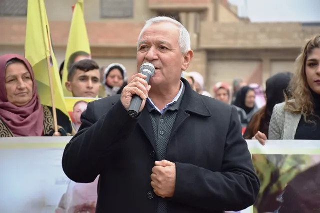 Gel bi xwepêşandanan komkujiya Duyem a Parîsê şermezar kir