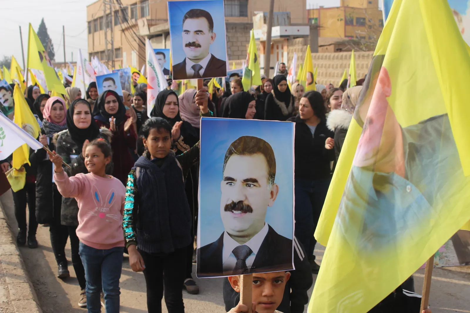 Ji bo eşkerekirina rewşa rêber Abdullah Ocalan çalakiyên cihereng li herêma Cizîrê