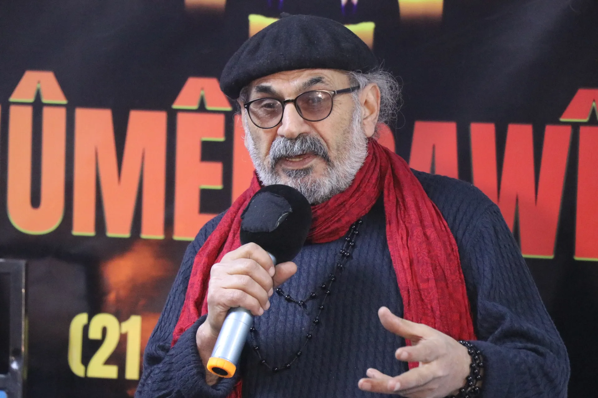 Li Qamişlo şahiya îmzekirina komhelbesta helbestvan Kemal Necim