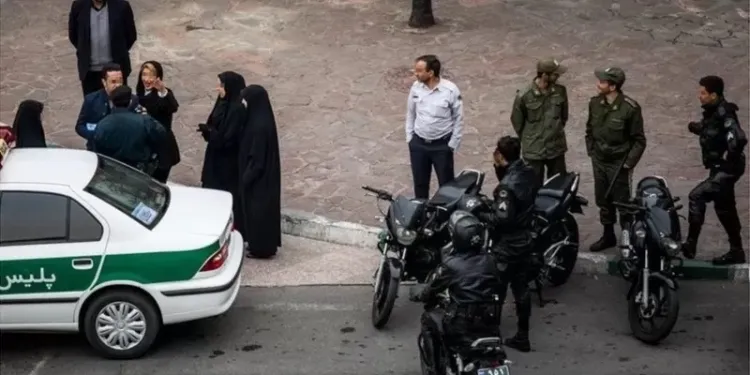 Ji ber darvekirina xwepêşanderan Brîtanya û Kanada ceza dan berpirsên Îranê