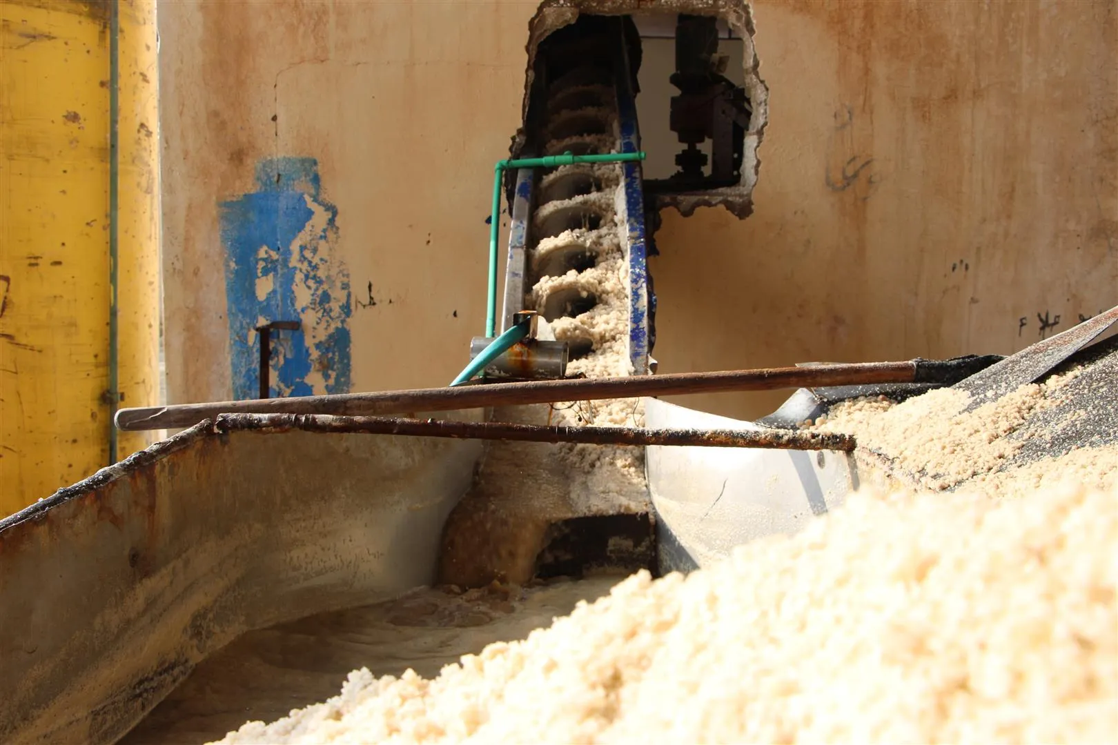​​​​​​​Kargeha Roşina rojane 25 ton xwê hildiberîne