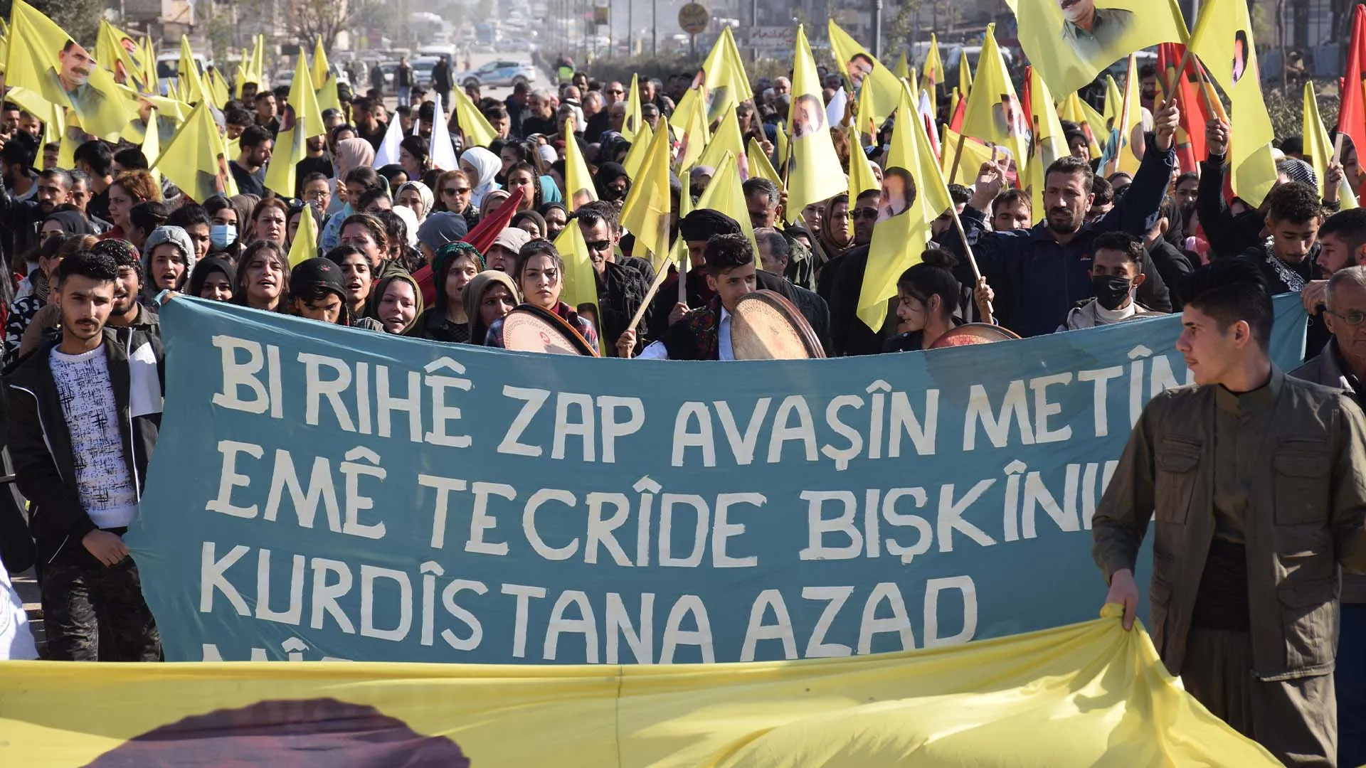 ′Em li hember êrişên kîmyewî yên Tirkiyê destekê didin gerîla′