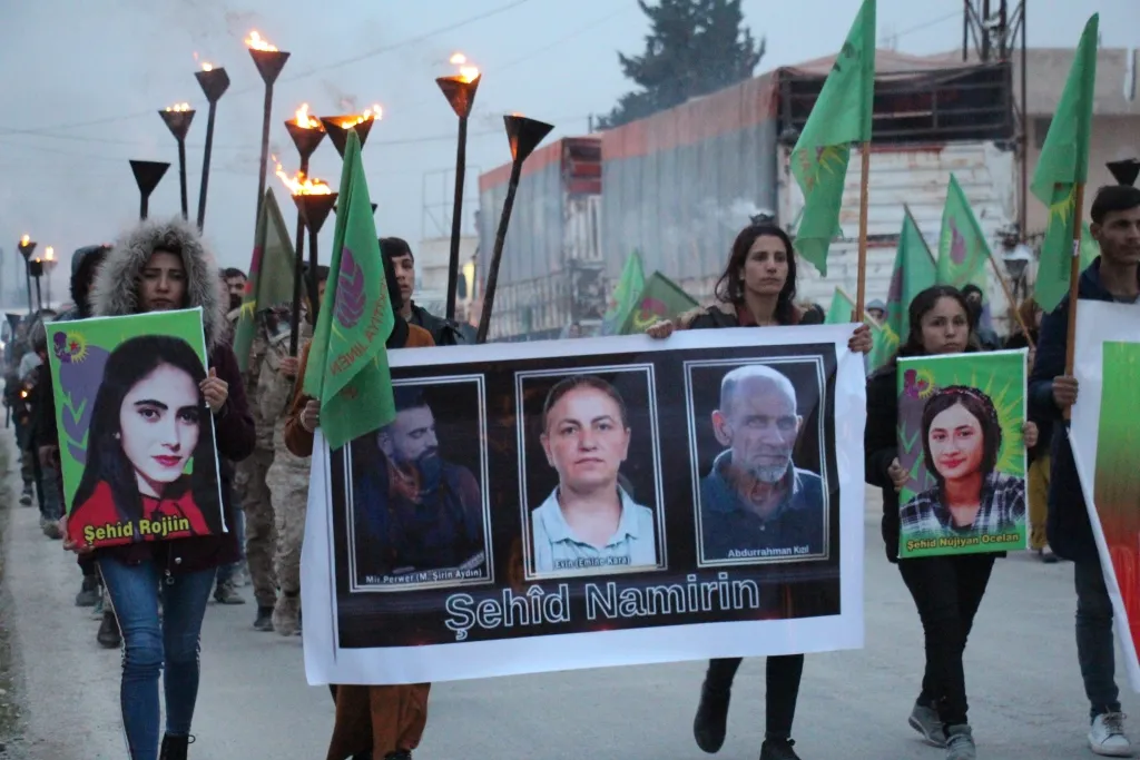 ​​​​​​​Şêniyên Kobanê û Minbicê 194 şehîd bi bîr anîn