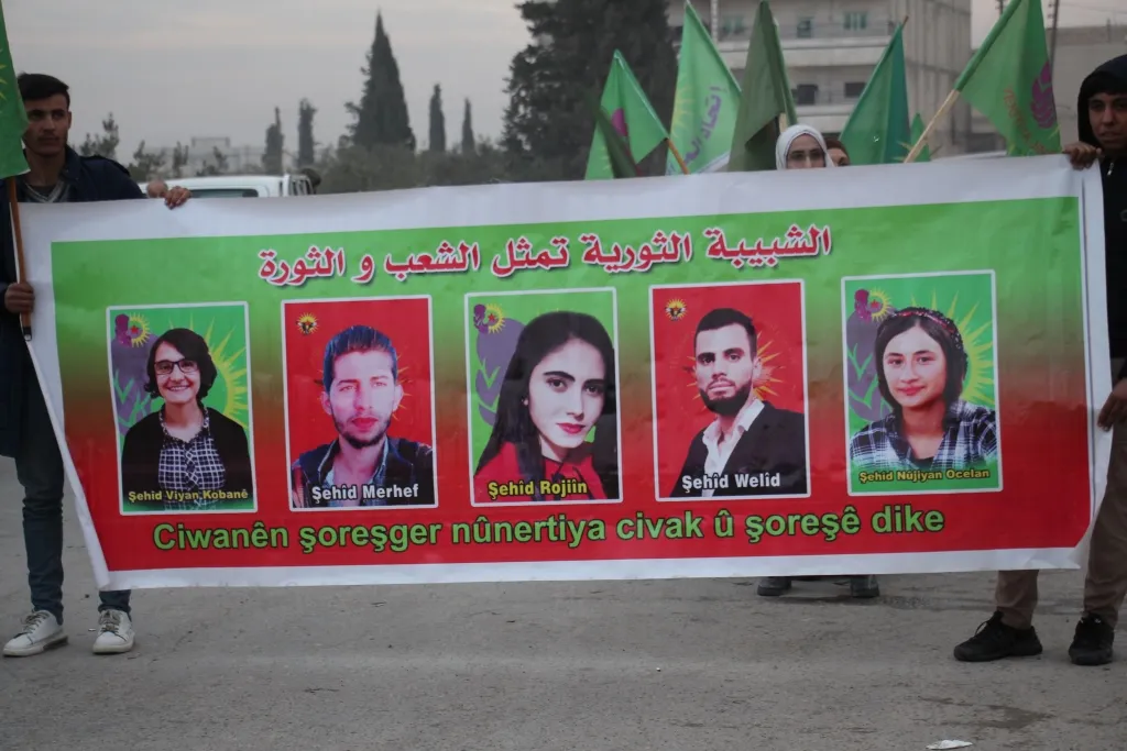 ​​​​​​​Şêniyên Kobanê û Minbicê 194 şehîd bi bîr anîn