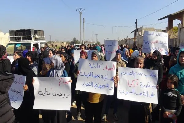 Koçberên Efrîn û şêniyên Şehbayê: Berxwedana me dê berdewam bike