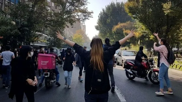 ​​​​​​​Serhildana li Rojhilat û Îranê: Grev zêde dibin