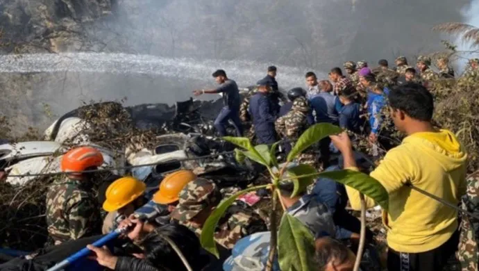 Li Nepalê balafireke rêwiyan kete xwarê