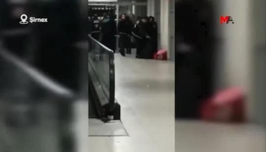 Li Xabûrê peywirdarên deriyê sînor tundî li jinekê kir