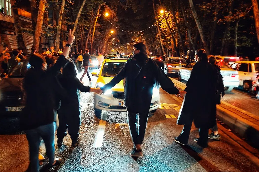 Îran zextên li ser jinan zêdetir dike