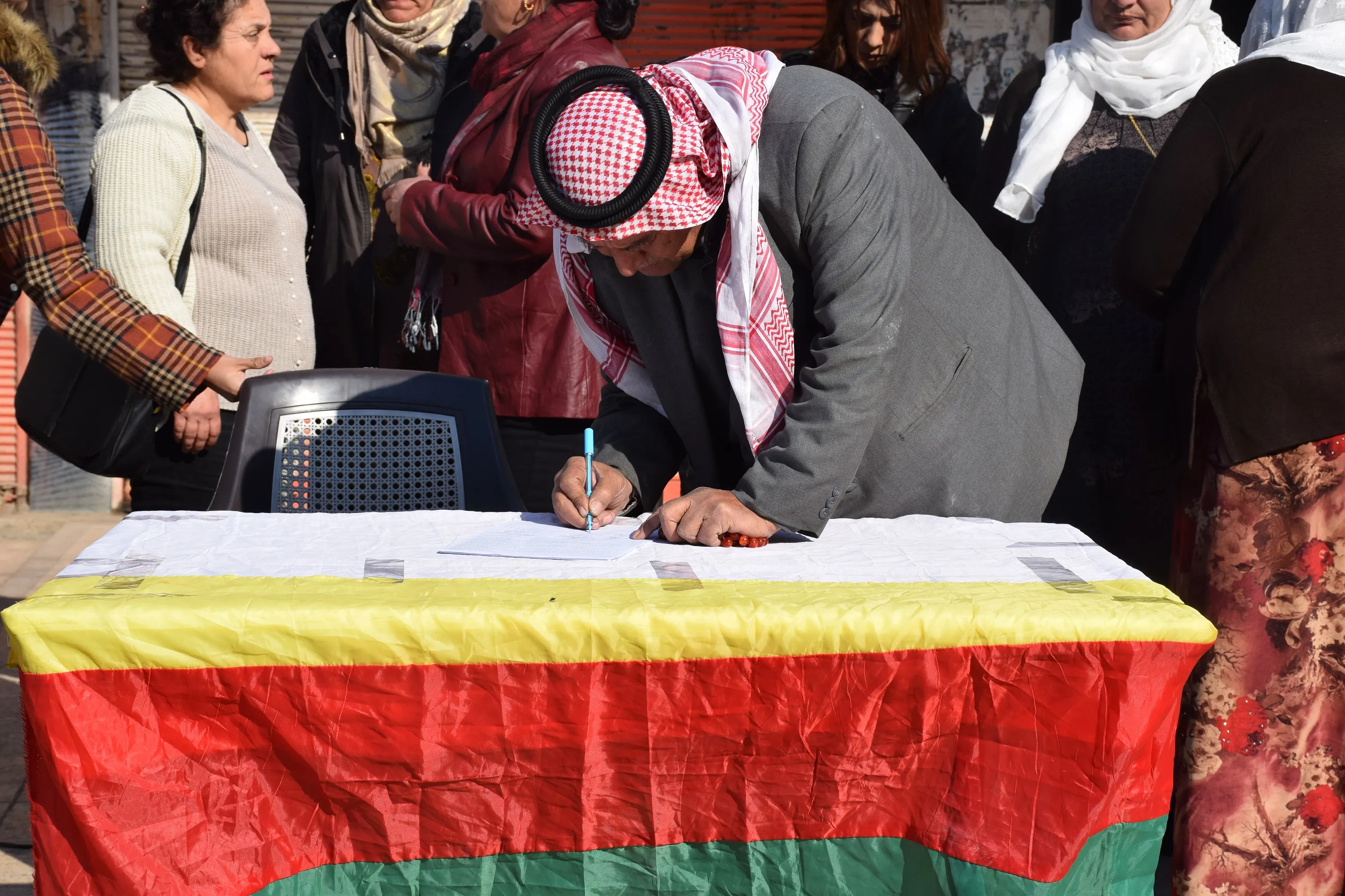 Li Qamişlo û Hesekê hemleya komkirina îmzeyan