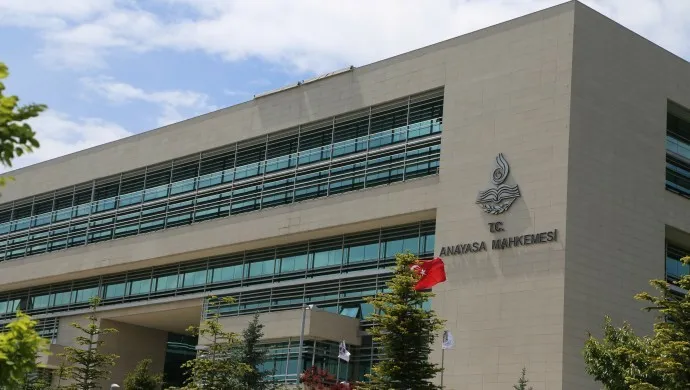 Hesaba alîkariya Xizîneyê ya HDP’ê hat bloqekirin