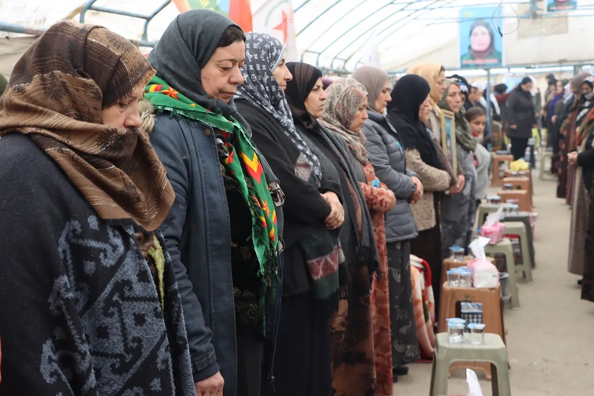 Şêniyên Qamişlo sersaxî dan malbata şehîd Leyla Qertemînî