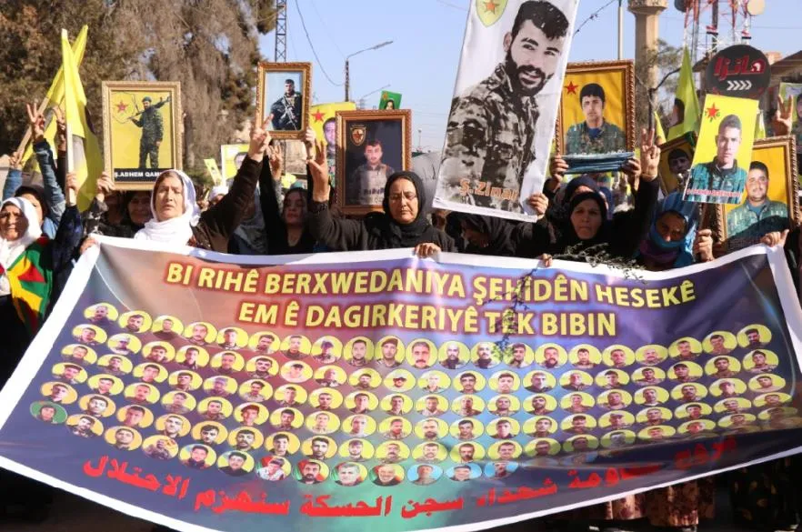 Li Qamişlo bi hezaran kesî êrişên li ser Efrînê û Girtîgeha Sînaa şermezar kirin