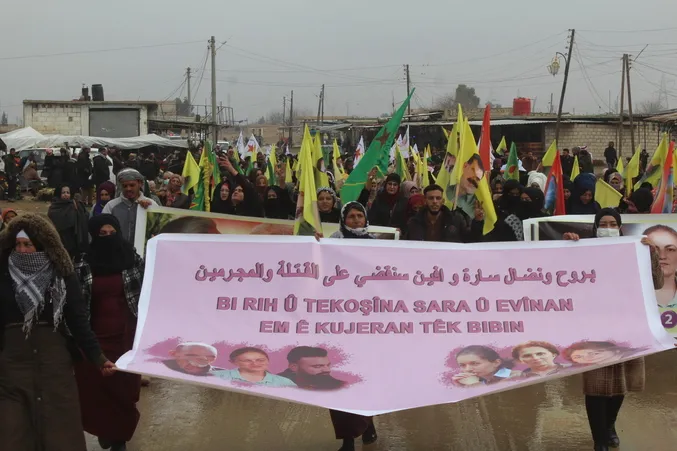 Bi wêneyan xwepêşandanên li dijî komkujiyên Parîsê