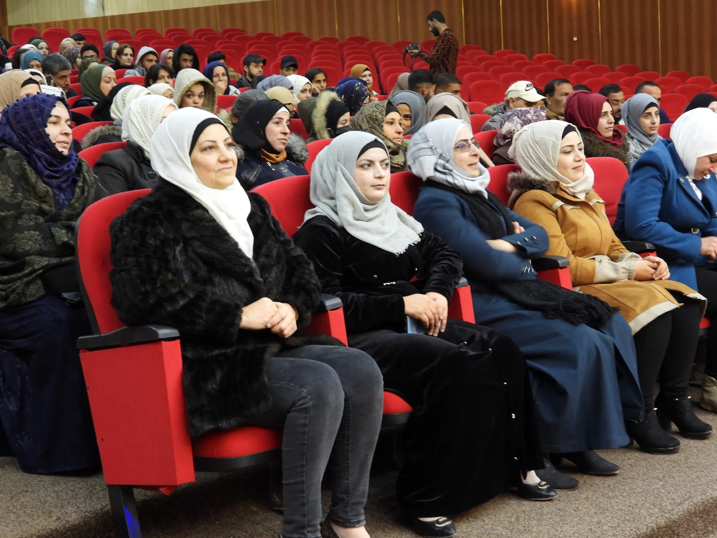 ʹSara, Rojbîn û Ronahî pêşengên şoreşa jina azad inʹ