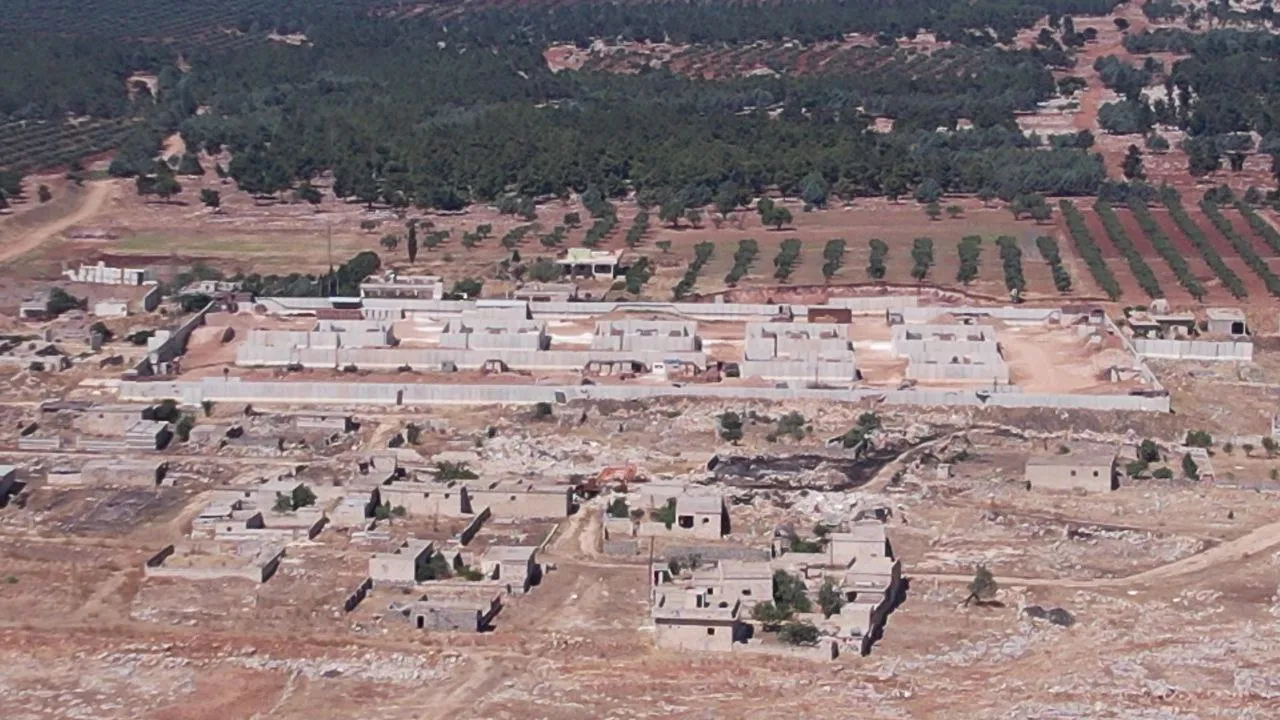 Pênc salên dagirkirina Efrînê-1