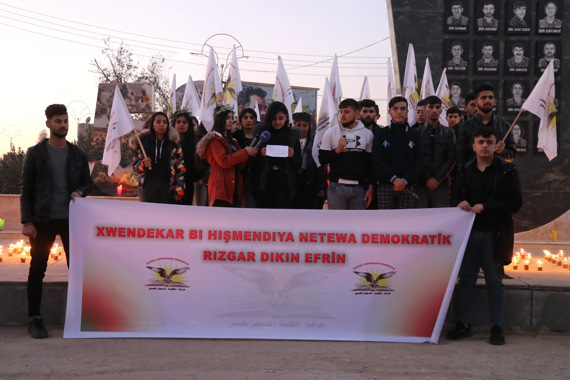Di salvegera destpêkirina êrişan li dijî Efrînê de xwendekaran çalakî li dar xist