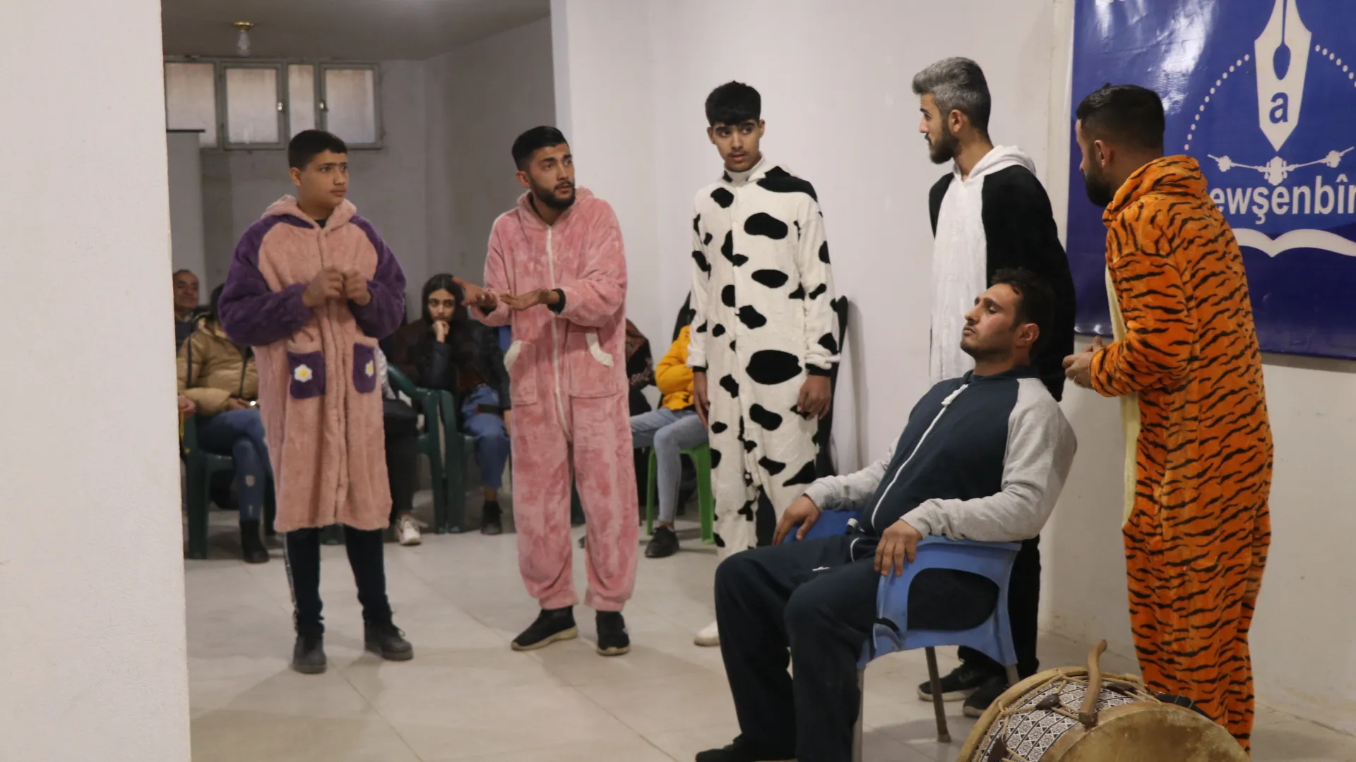 ​​​​​​​Li Amûdê şanoya `Xeyalên kerê tembel`