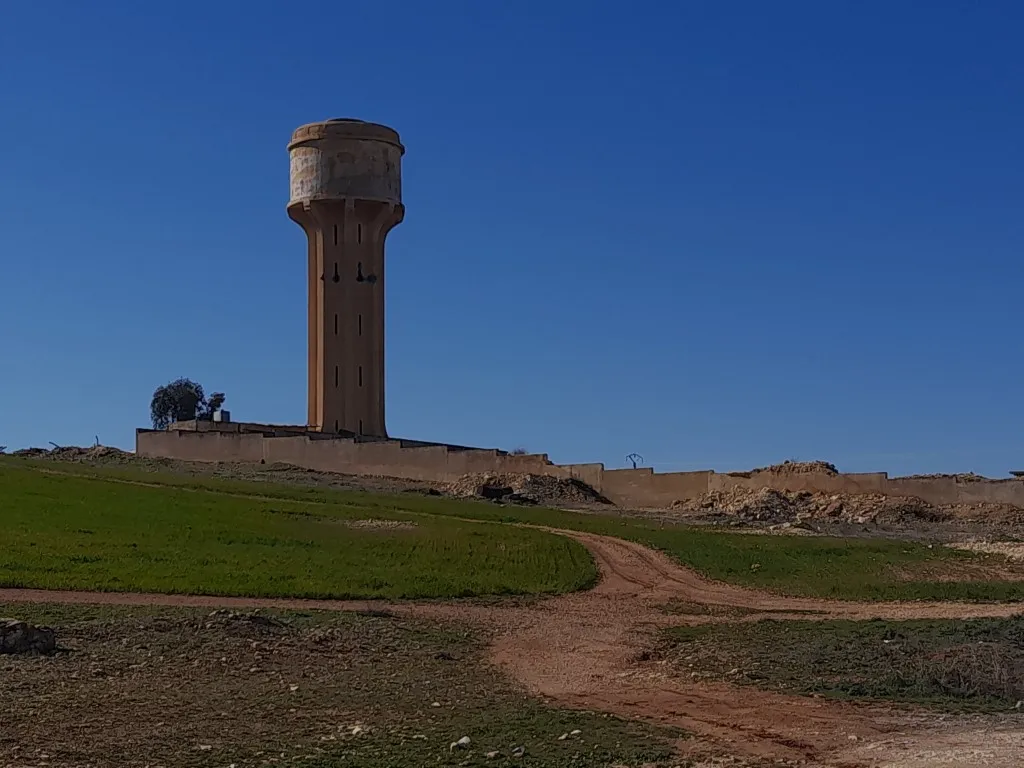 18 gundên Kobanê li ber xetereya tîbûnê ne