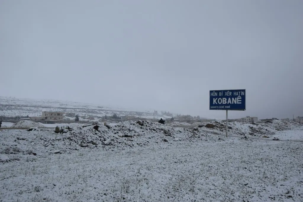Li Kobanê berf dibare