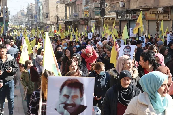 Bertekên şêniyên Qamişloyê yên li dijî Komploya Navneteweyî