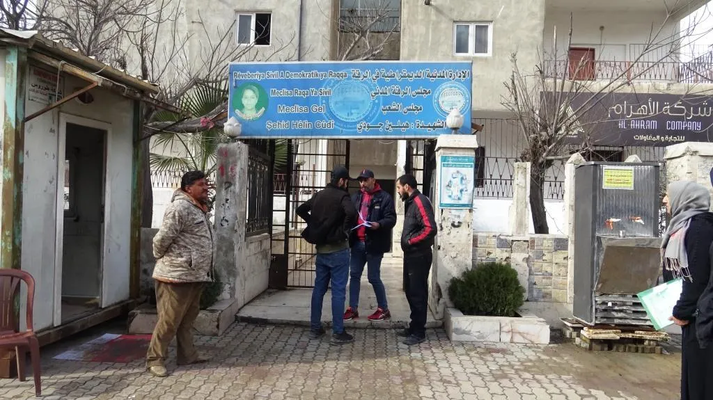 ​​​​​​​Şêniyên Reqayê tev li kampanyaya îmzeyan bûn