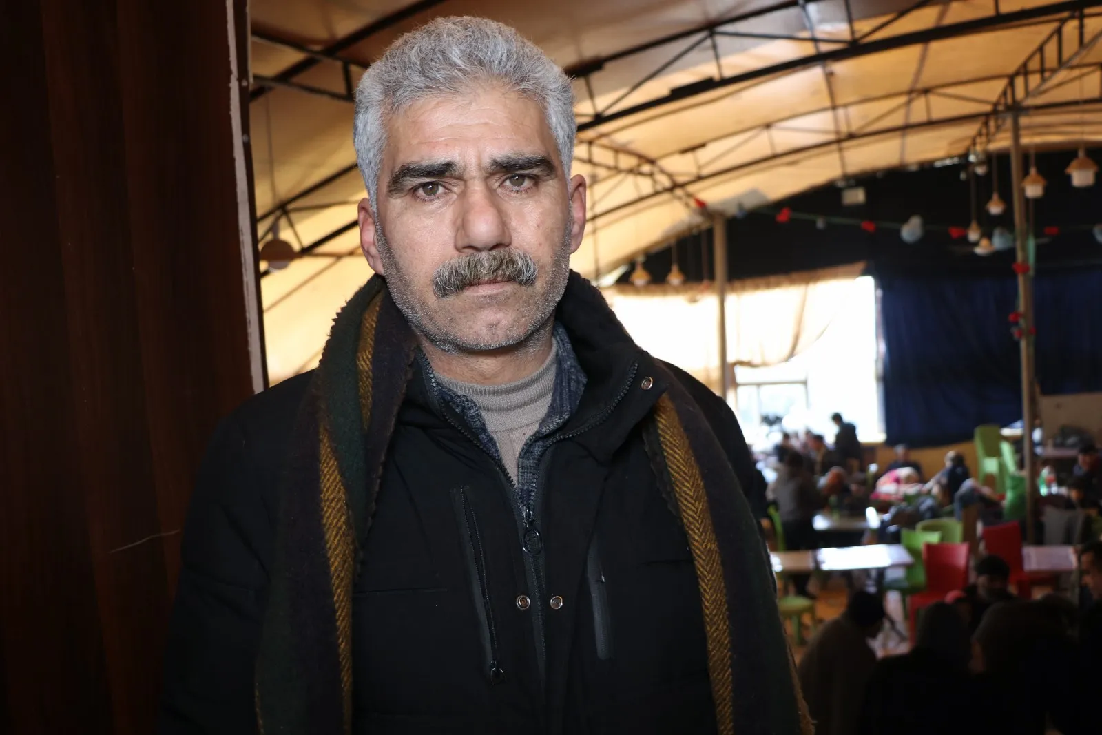 ​​​​​​​Li Şêxmeqsûd û Eşrefiyê alîkariyê didin kesên ji erdhejê zirar dîtine