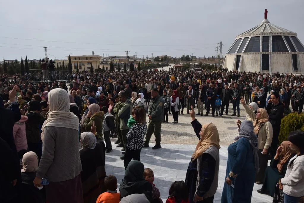 Cenazeyê Hemze Kobanê hat veşartin û şehîd Aljîn hat bibîranîn
