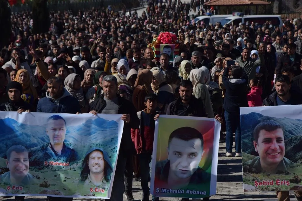 ​​​​​​​Cenazeyê endamê TEV-DEM`ê Mehmûd Kobanê hat veşartin