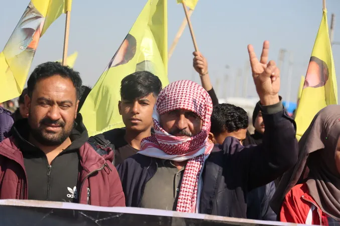  Bi çalakiyên cuda şêniyên Bakur û Rojhilatê Sûriyê banga azadiya fîzîkî ya Rêber Abdullah Ocalan kir