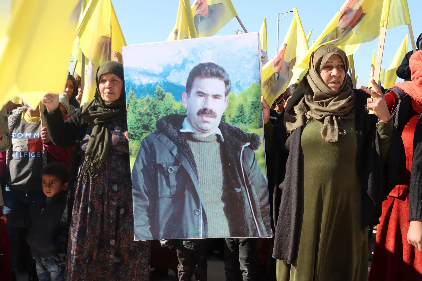 Şêniyên Bakur û Rojhilatê Sûriyê û Helebê Komploya Navneteweyî şermezar kir
