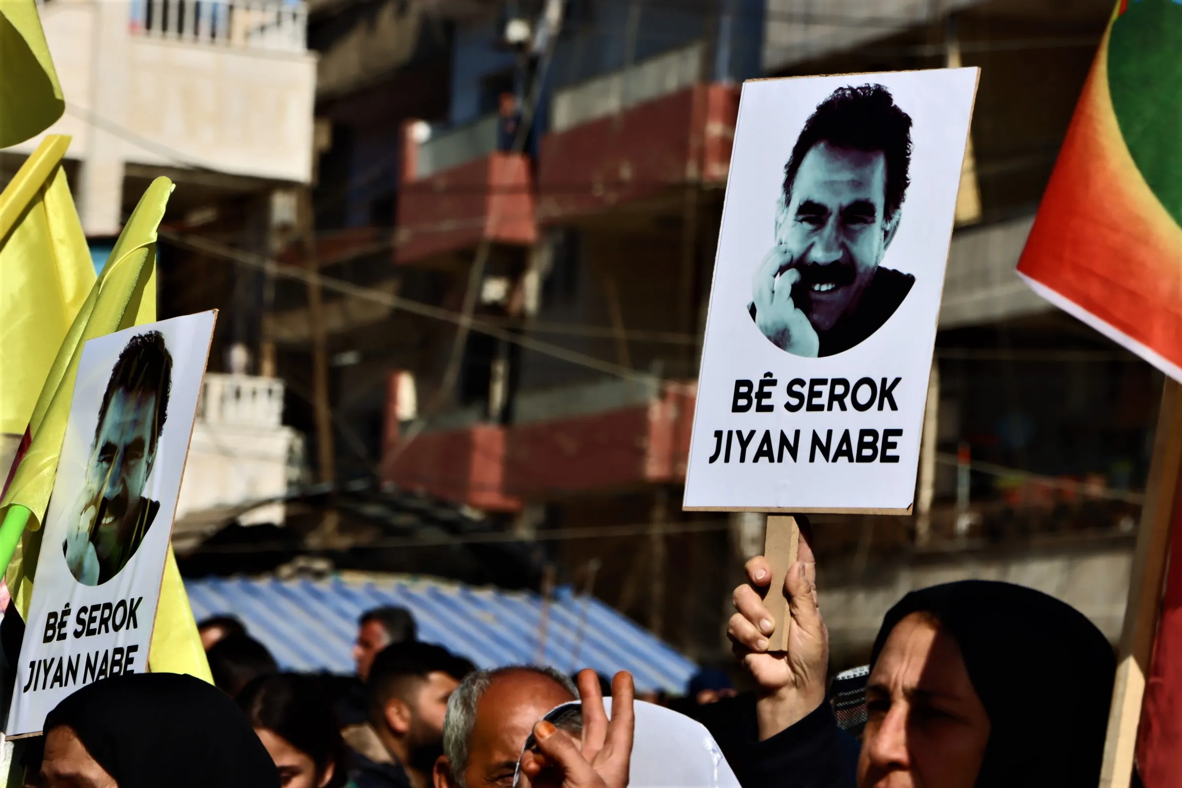 ​​​​​​​Tevlêbûna kampanyaya komkirina îmzeyan berfireh dibe