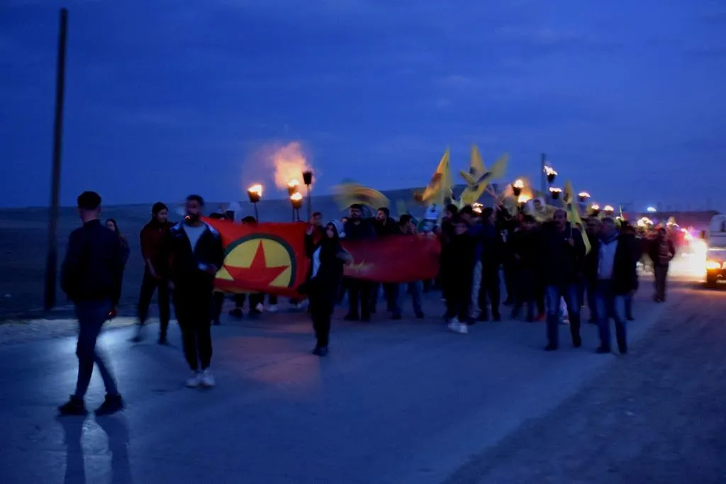​​​​​​​Ciwanên herêma Dêrikê li dijî tecrîdê derketin