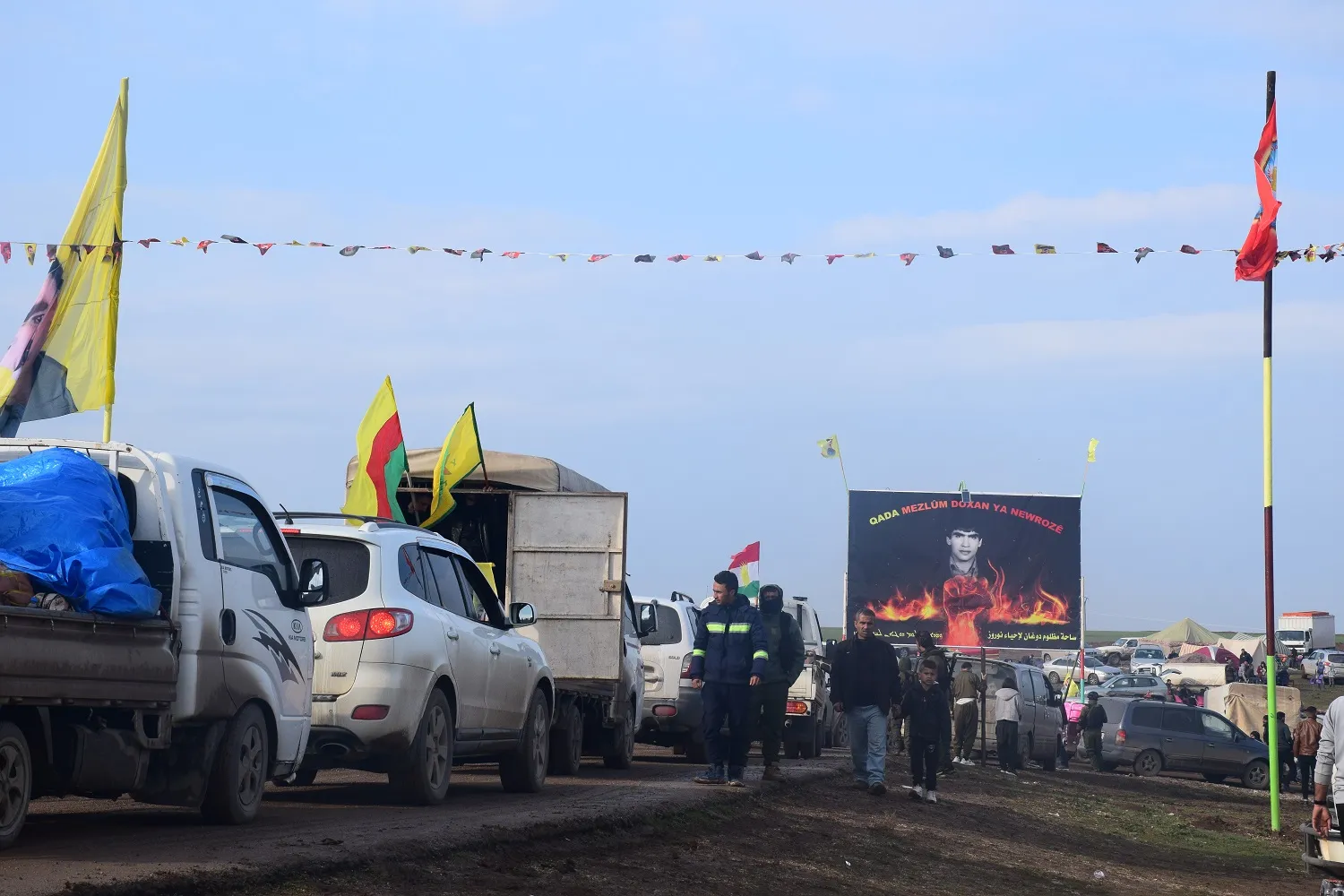 ​​​​​​​Gelên Bakûr û Rojhilatê Suriyê diherikin qadên Newrozê
