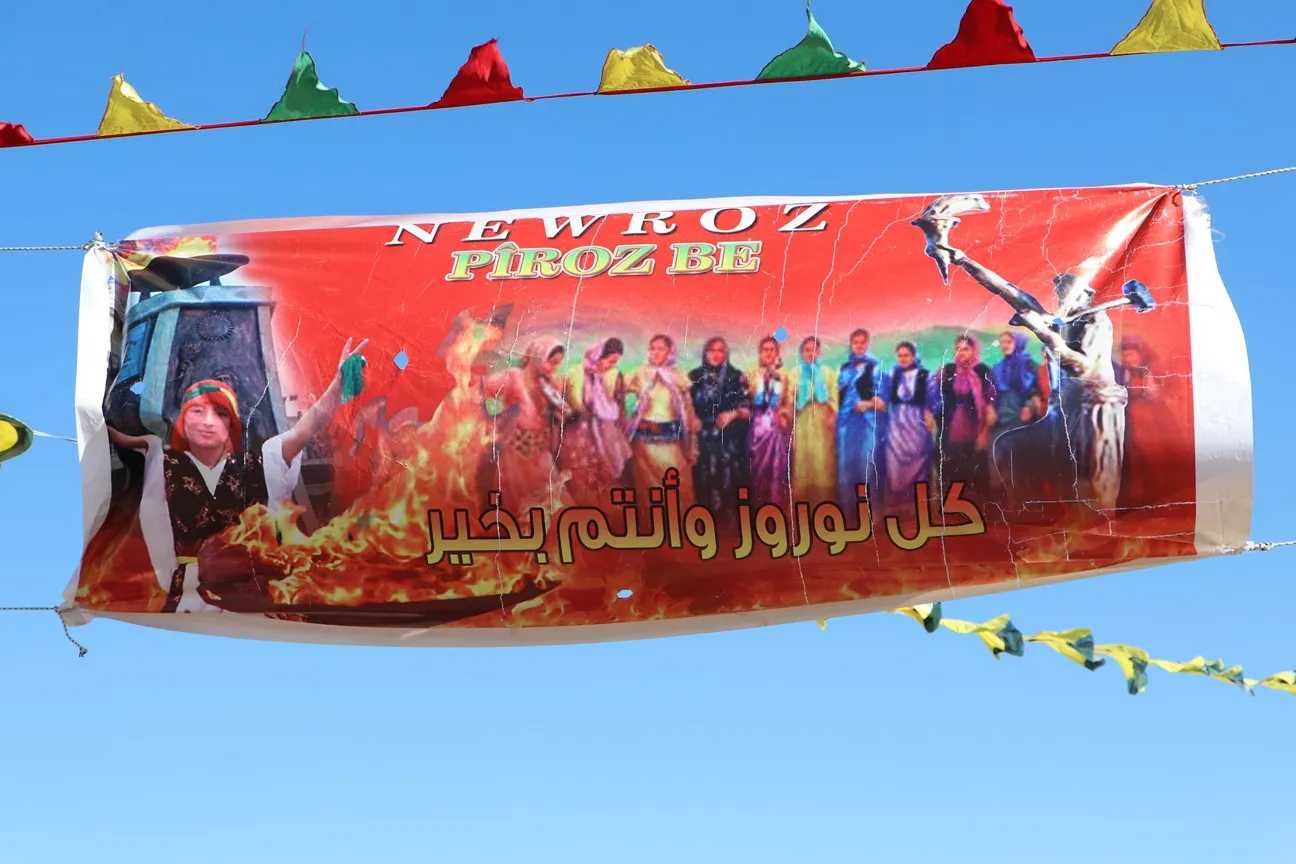 ​​​​​​​Gelên Bakûr û Rojhilatê Suriyê diherikin qadên Newrozê