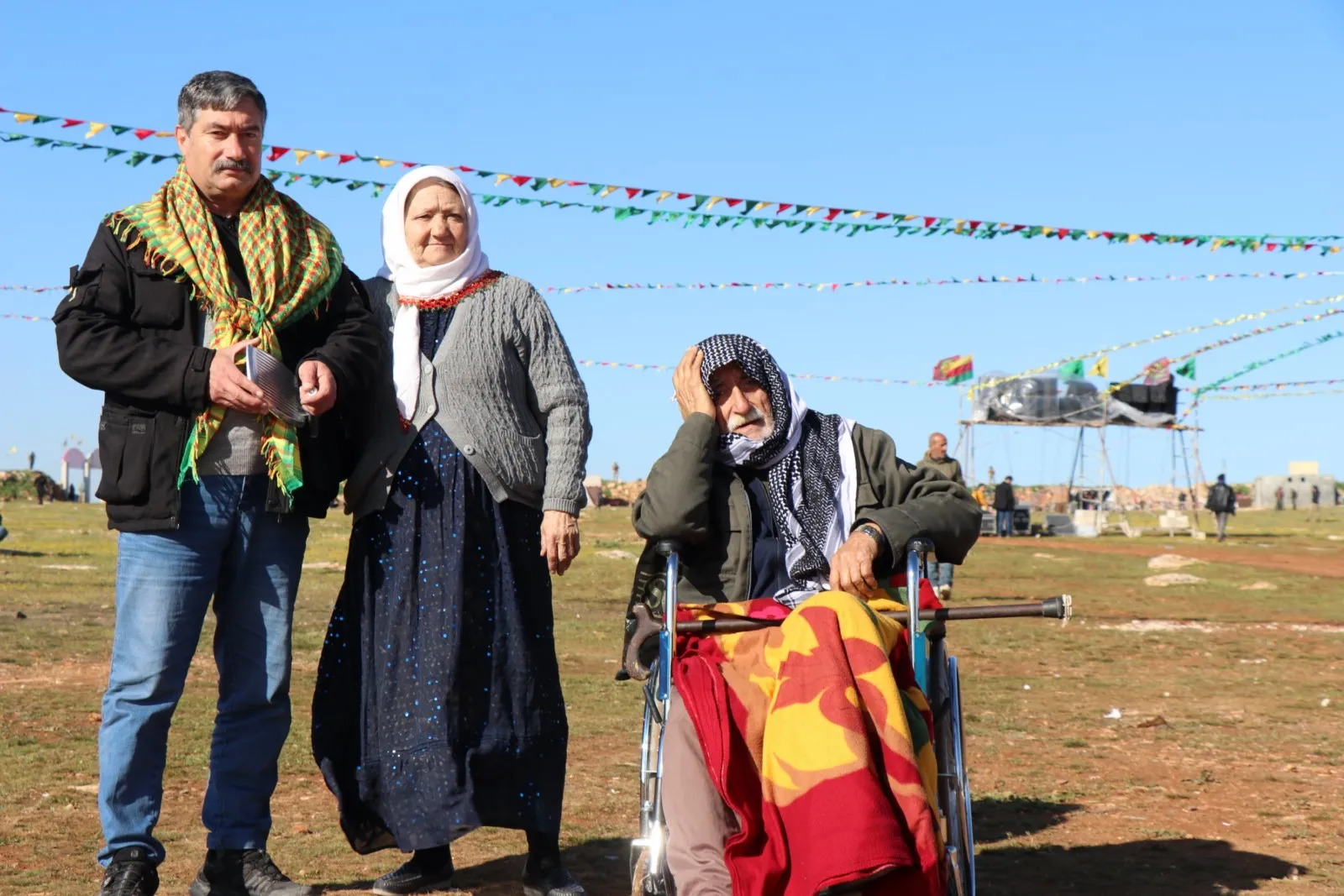 ​​​​​​​Gelên Bakûr û Rojhilatê Suriyê diherikin qadên Newrozê