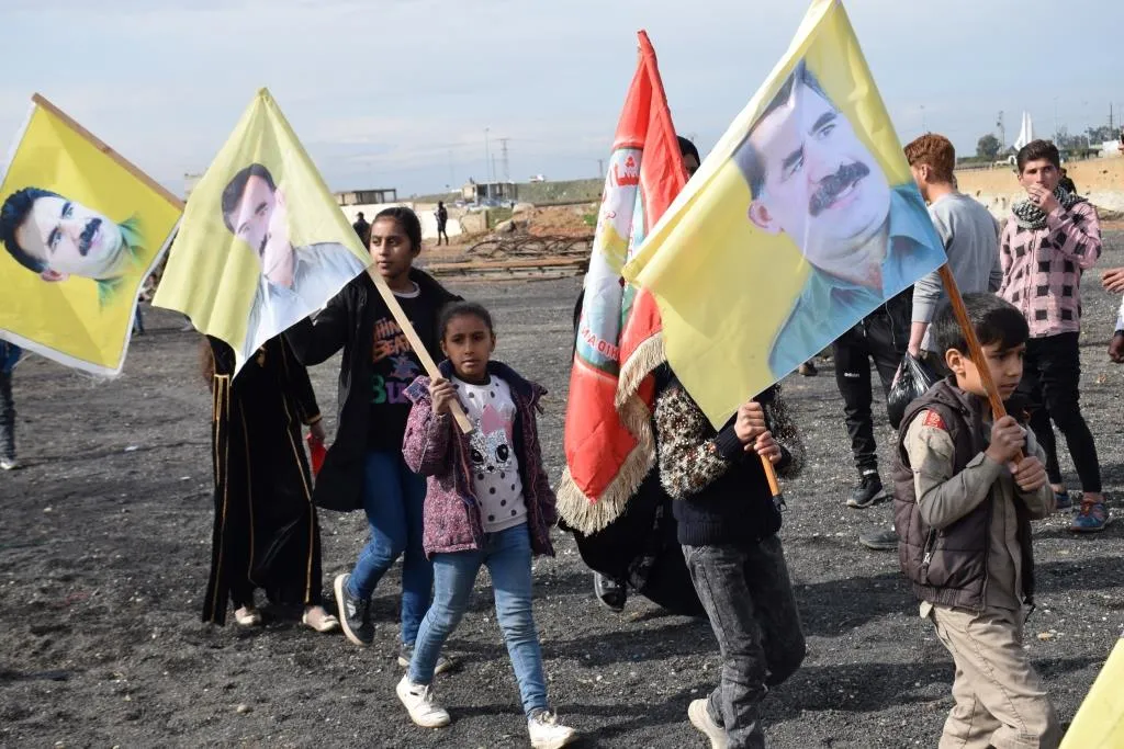 ​​​​​​​Gelên Bakûr û Rojhilatê Suriyê diherikin qadên Newrozê