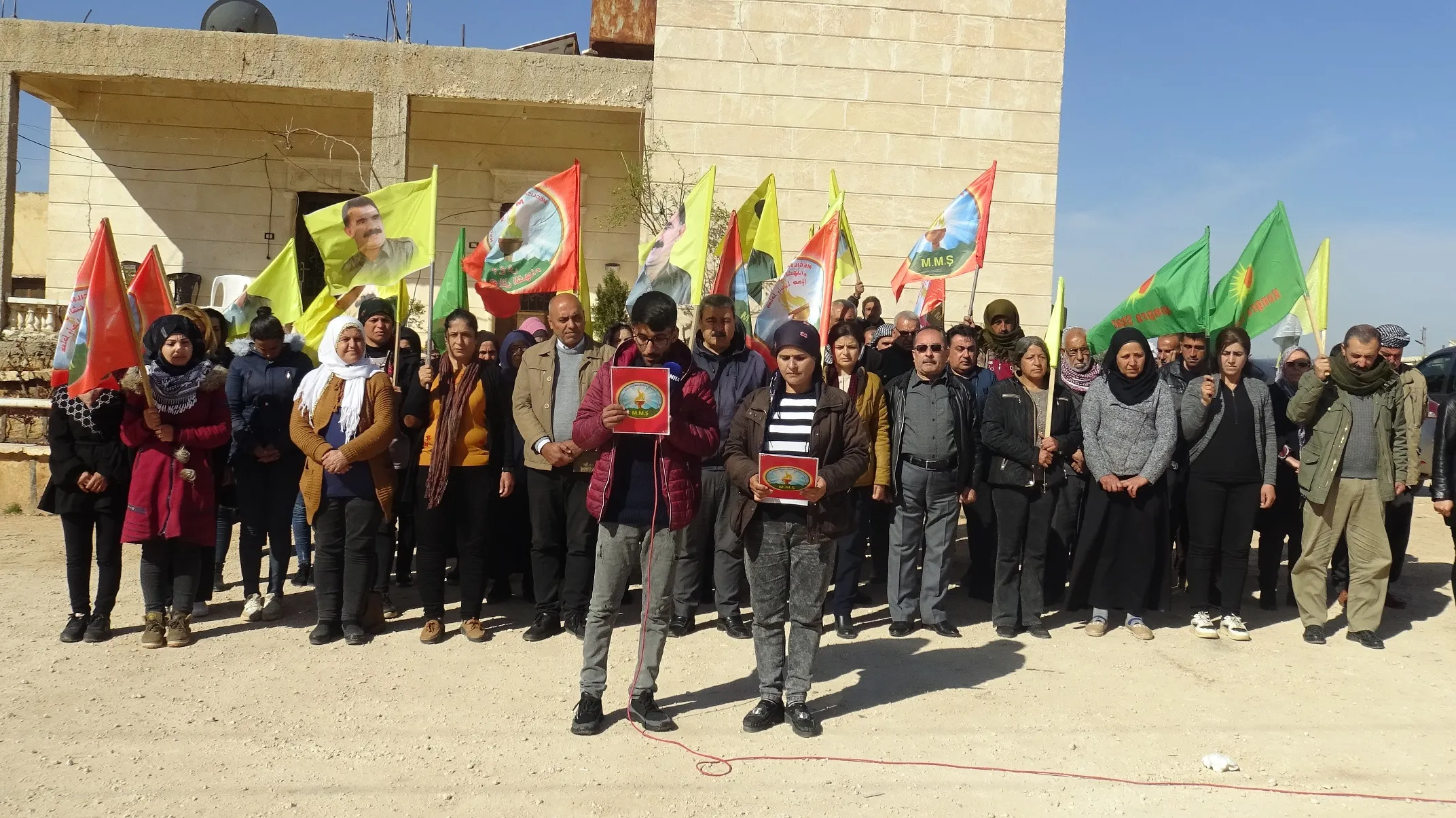 ‎′12′yê Adarê mînaka berxwedan û têkoşînê ye′ ‎