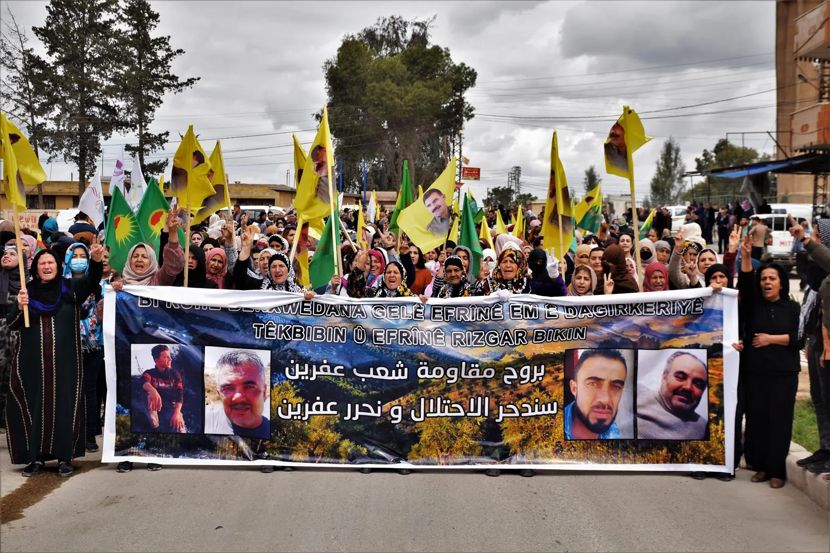 ​​​​​​​Şêniyên Hesekê banga rizgarkirina Efrînê kir