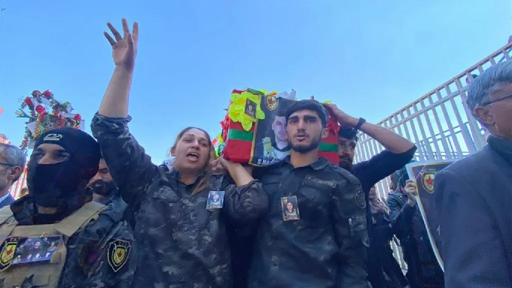 ​​​​​​​Şehîdên YAT’ê ber bi warên wan ve hatin birêkirin