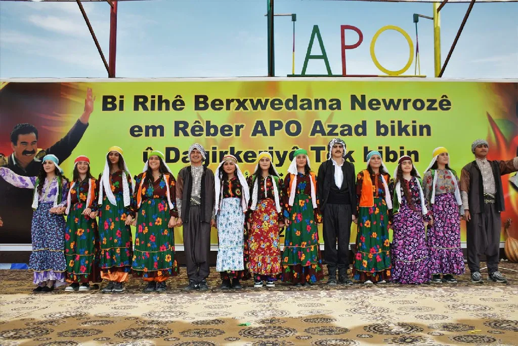 Pîrozbahiyên Newroza Bakûr û Rojhilatê Suriyê bi dirûşmeyên azadiyê bi dawî bûn