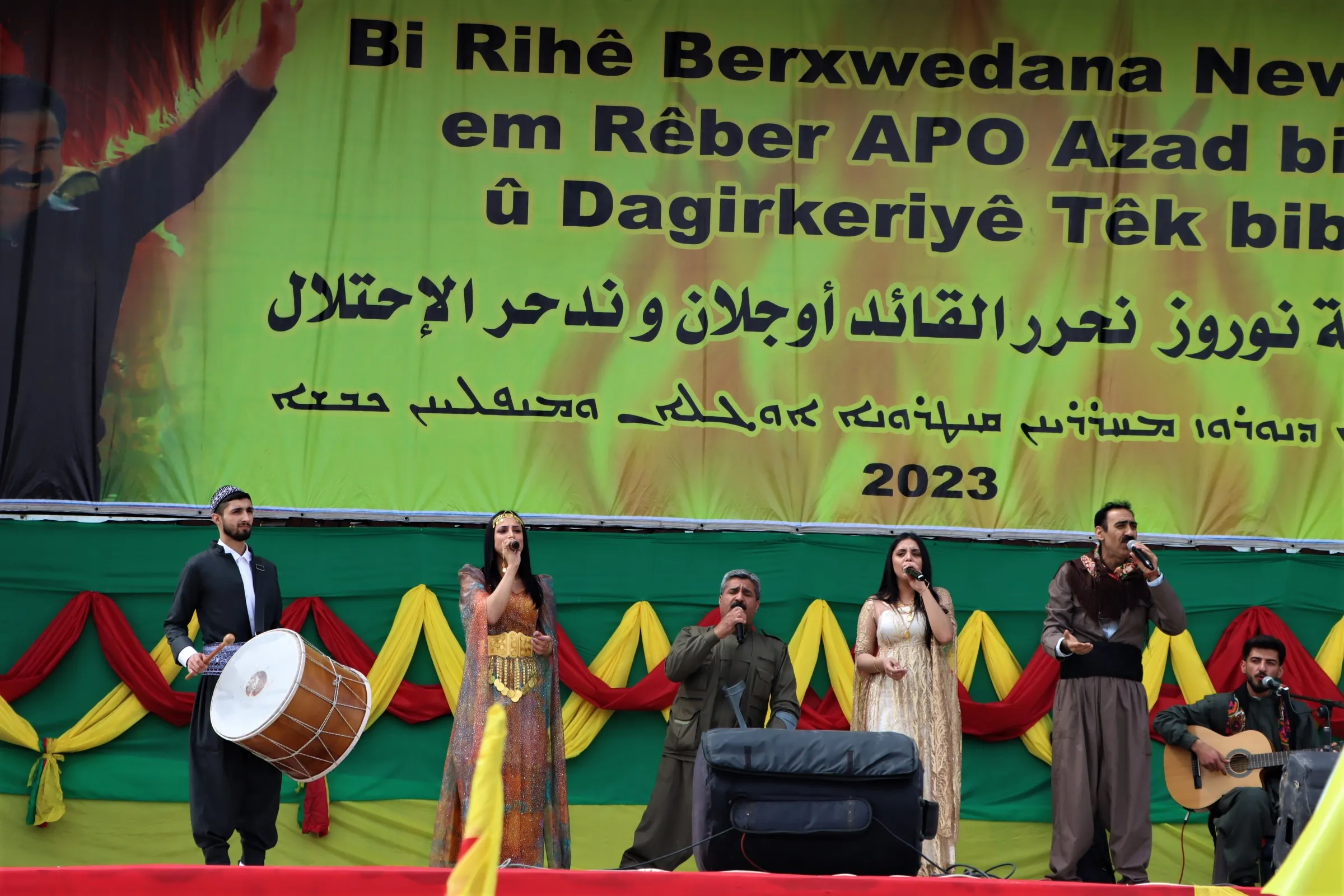 Pîrozbahiyên Newroza Bakûr û Rojhilatê Suriyê bi dirûşmeyên azadiyê bi dawî bûn
