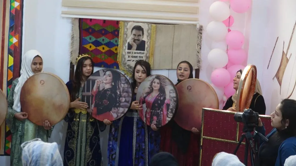 ​​​​​​​Navenda Tevgera Hîlala Zêrîn li Reqayê hat vekirin