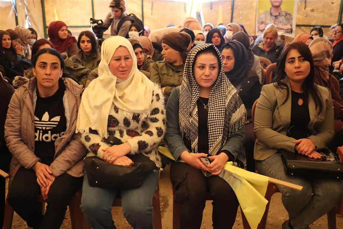 ​​​​​​​Şêniyên Hesekê sersaxî ji malbata şehîd Mihemed Hemewî re xwest