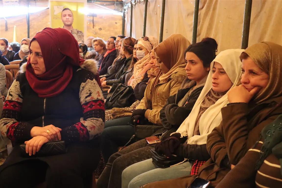 ​​​​​​​Şêniyên Hesekê sersaxî ji malbata şehîd Mihemed Hemewî re xwest