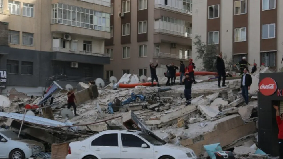 Li Rihayê avahiya 8 qatî hilweşiya