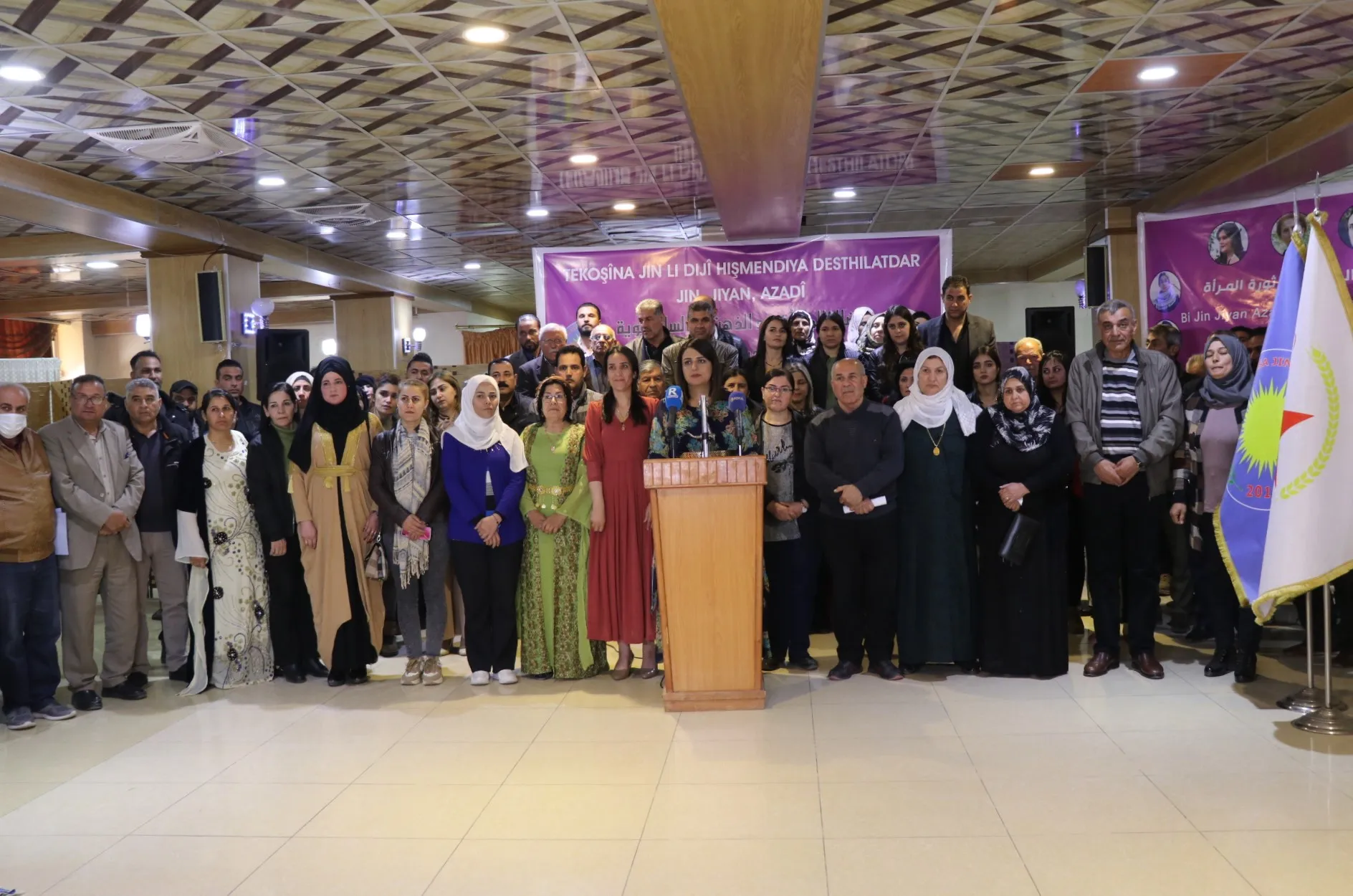 Têkoşîna jinan di panelekê de hat nîqaşkirin