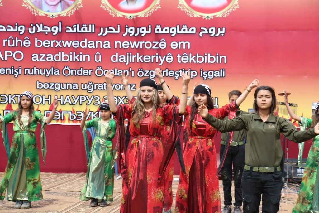 ​​​​​​​Di Newroza Minbicê de: Bi yekitiya pêkhateyan em dê azadiya fîzîkî ya Rêber Apo bi dest bixin