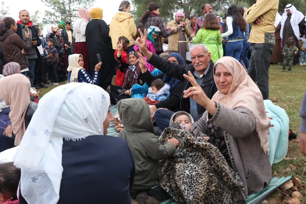 ​​​​​​​Di Newroza Minbicê de: Bi yekitiya pêkhateyan em dê azadiya fîzîkî ya Rêber Apo bi dest bixin