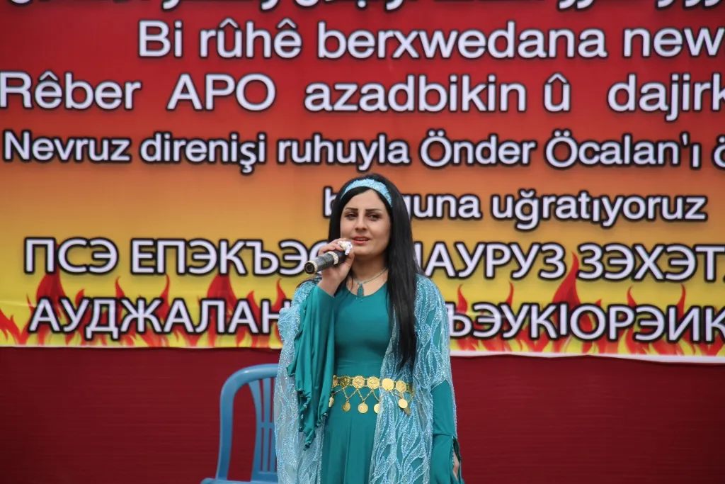 ​​​​​​​Di Newroza Minbicê de: Bi yekitiya pêkhateyan em dê azadiya fîzîkî ya Rêber Apo bi dest bixin